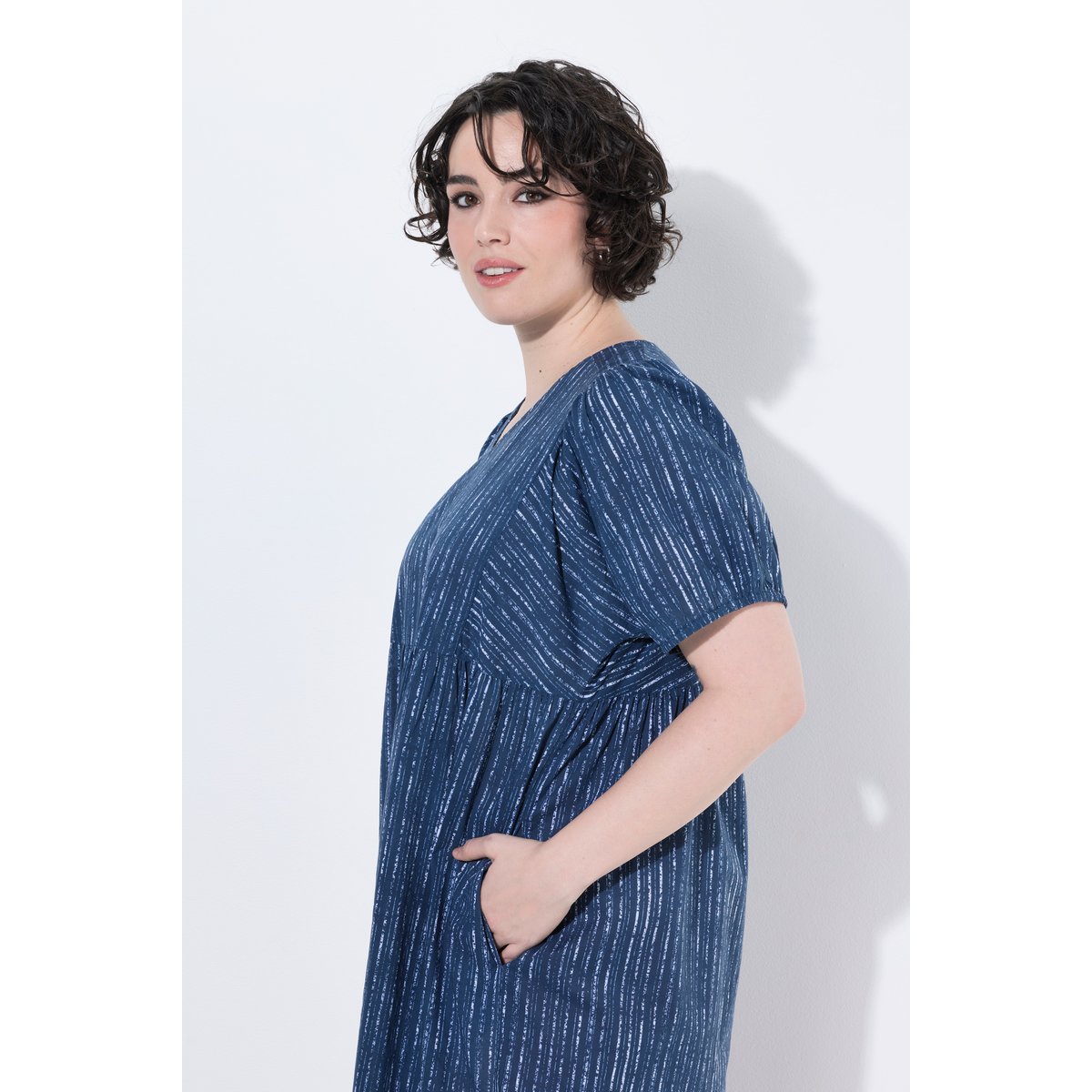 Robe midi en voile, coupe évasée myrtille, ULLA POPKEN