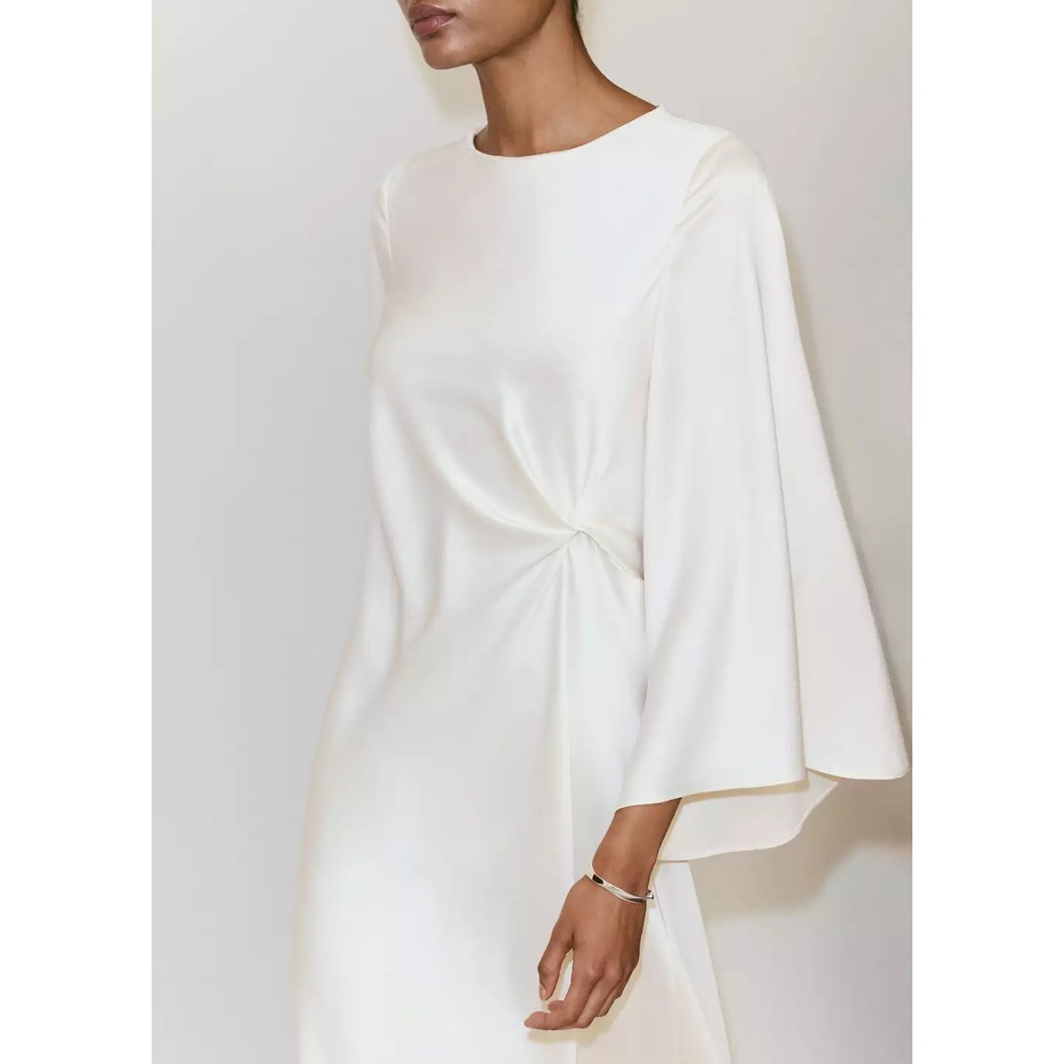 Robe satinée froncée écru, MANGO