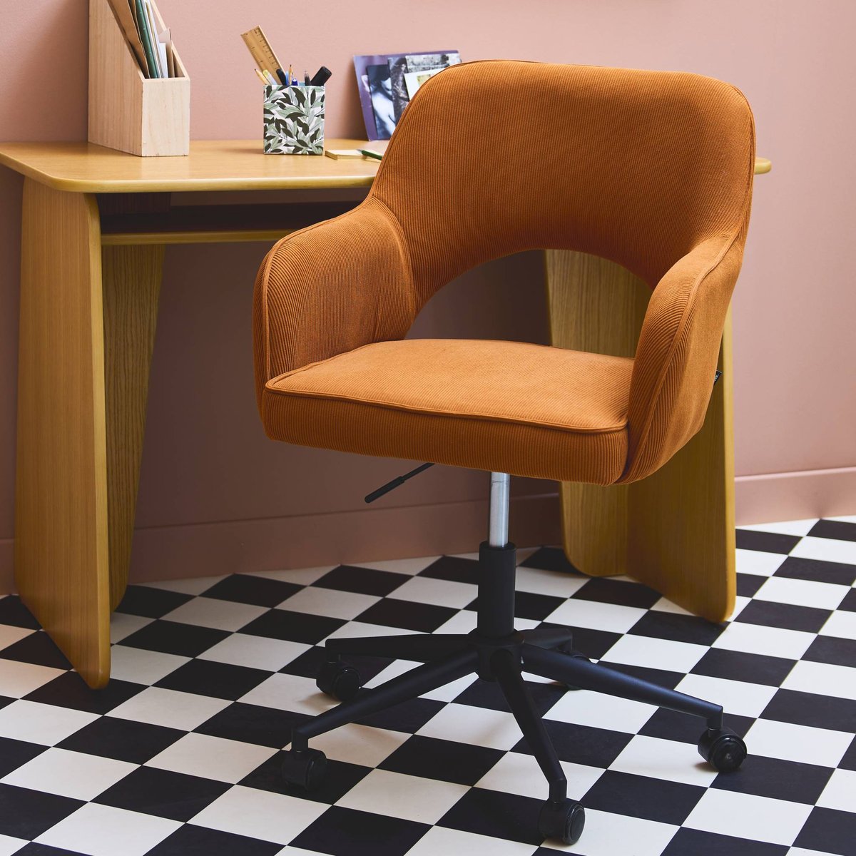 Chaise de bureau à roulettes velours côtelé JIM camel, SWEEEK