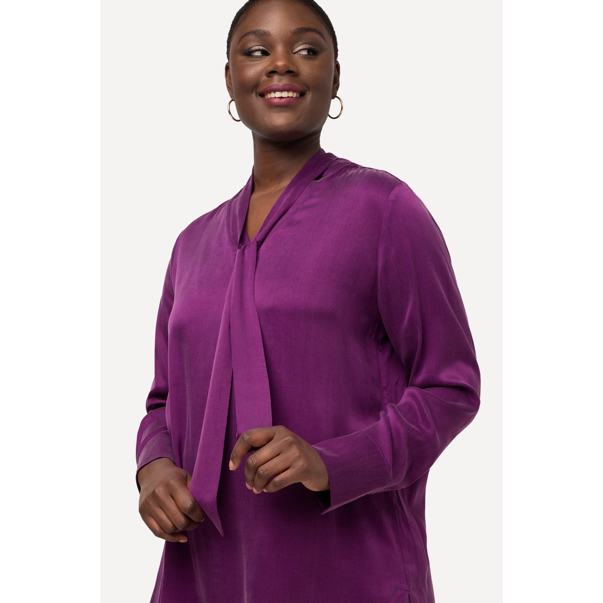 Chemisier en cupro à lavallière violet bordeaux, ULLA POPKEN
