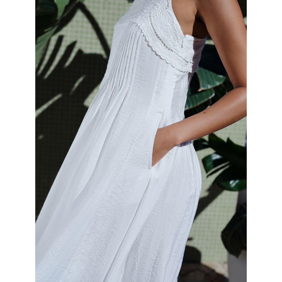 Robe d'été midi à petits plis et col rabattu blanc, NEXT
