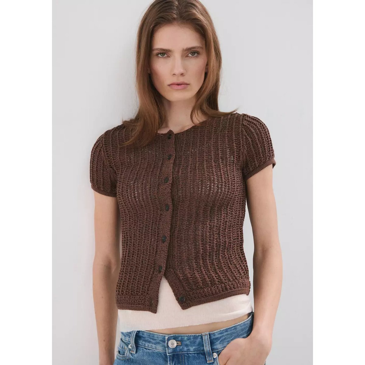 Cardigan crochet manches courtes chocolat, MANGO