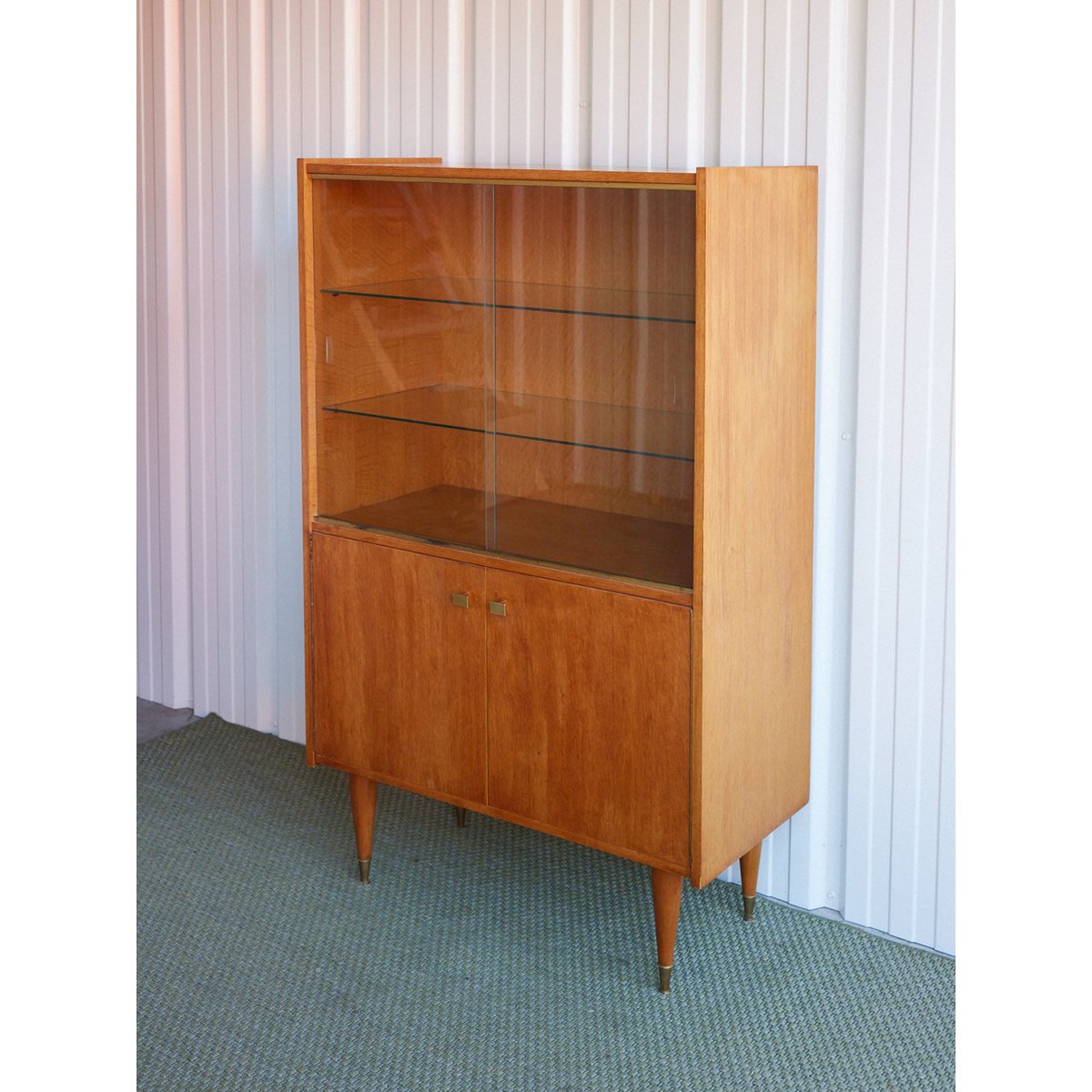 Vitrine scandinave en bois Victoria N°1352 - Bon état bois clair, DEBONGOUT