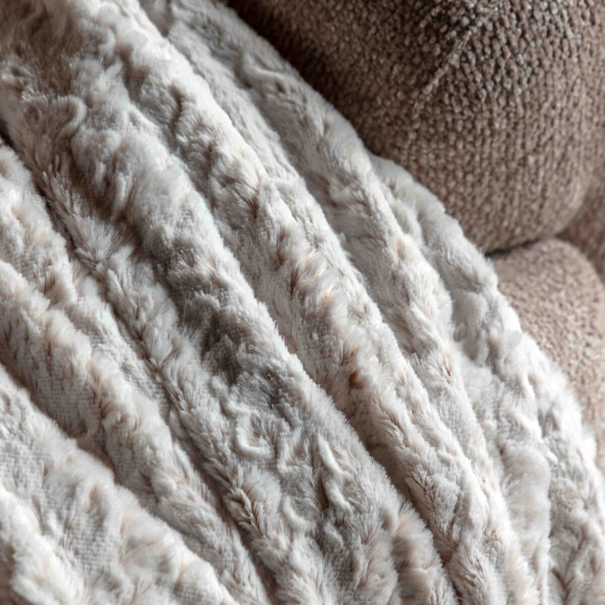 Kieran Faux Fur Throw natural, ÉDITÉ