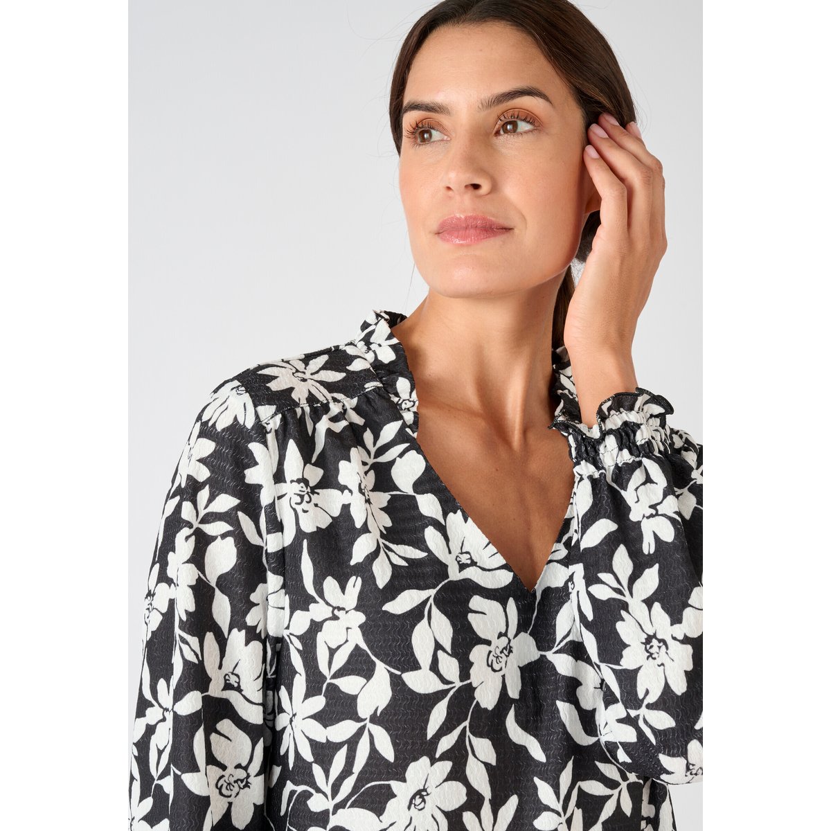 Robe-housse crépon noir fleuri, DAMART