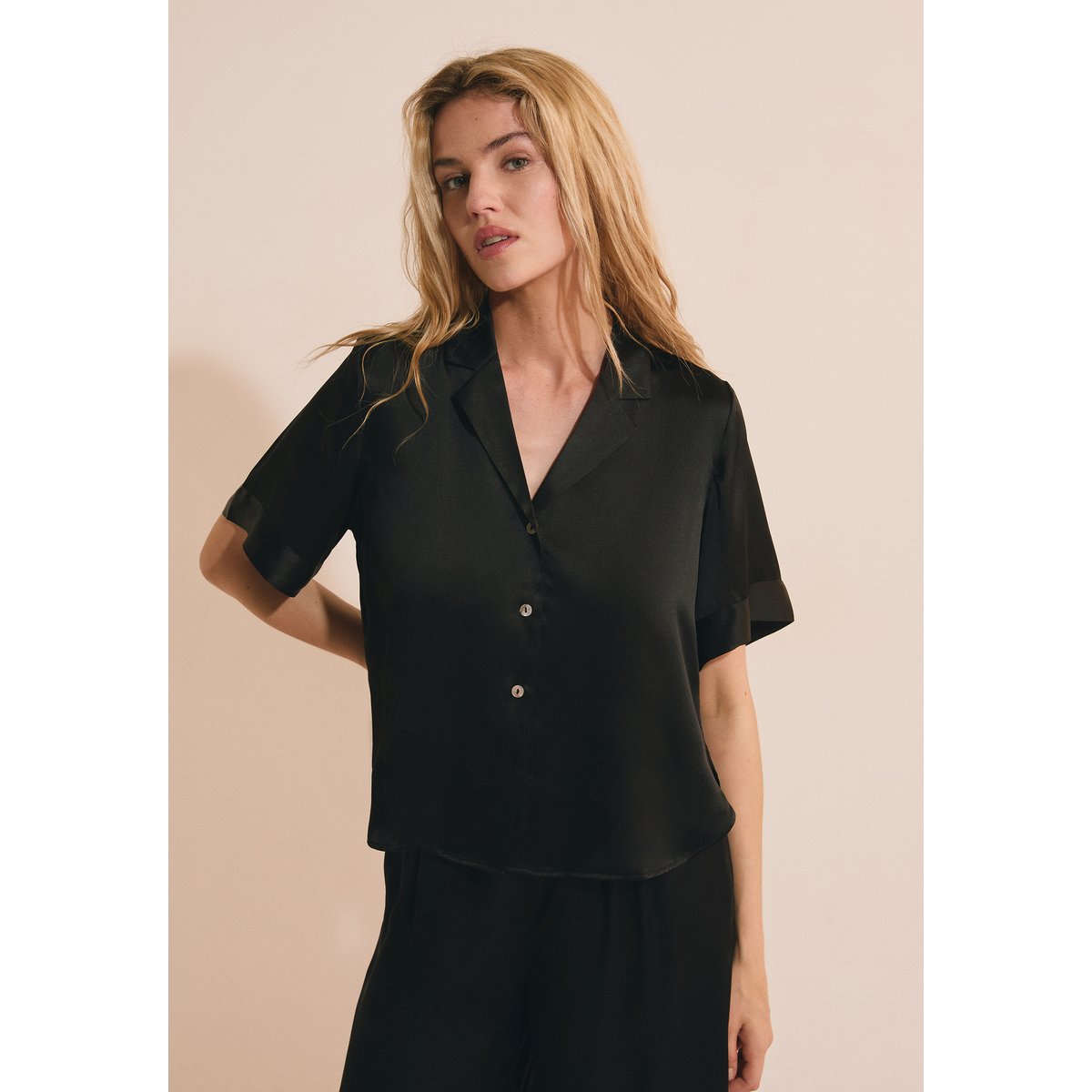 Chemise de pyjama manches courtes en soie PEARLY noir, ETAM