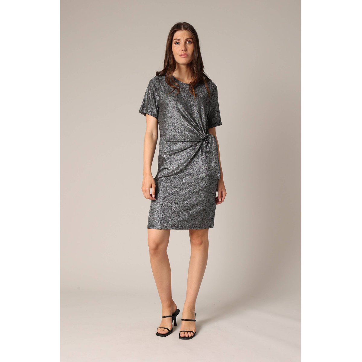Robe légèrement pailletée avec nœud SHINYSE argent, DEELUXE