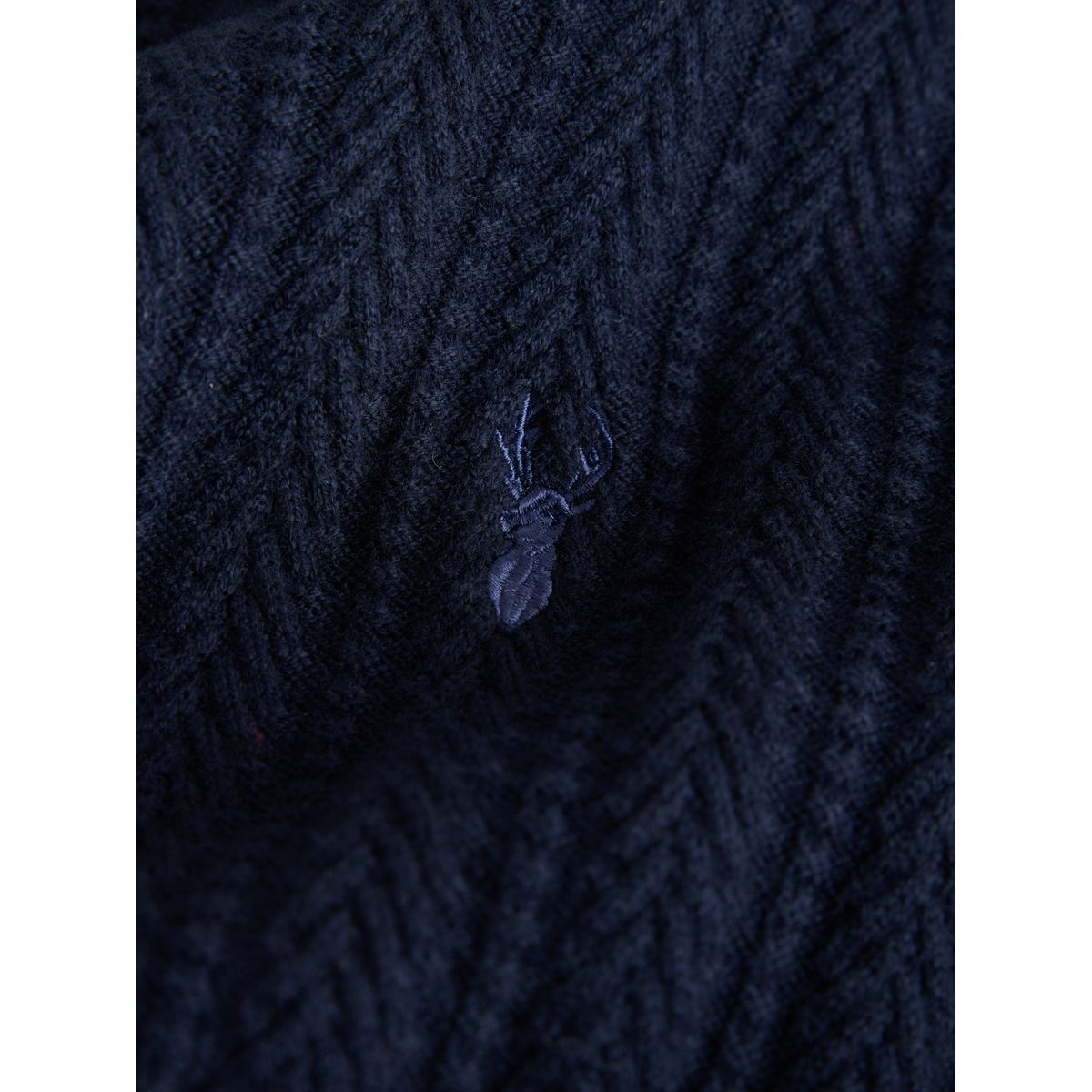 Pull standard en maille torsadée col chemise bleu marine, NEXT