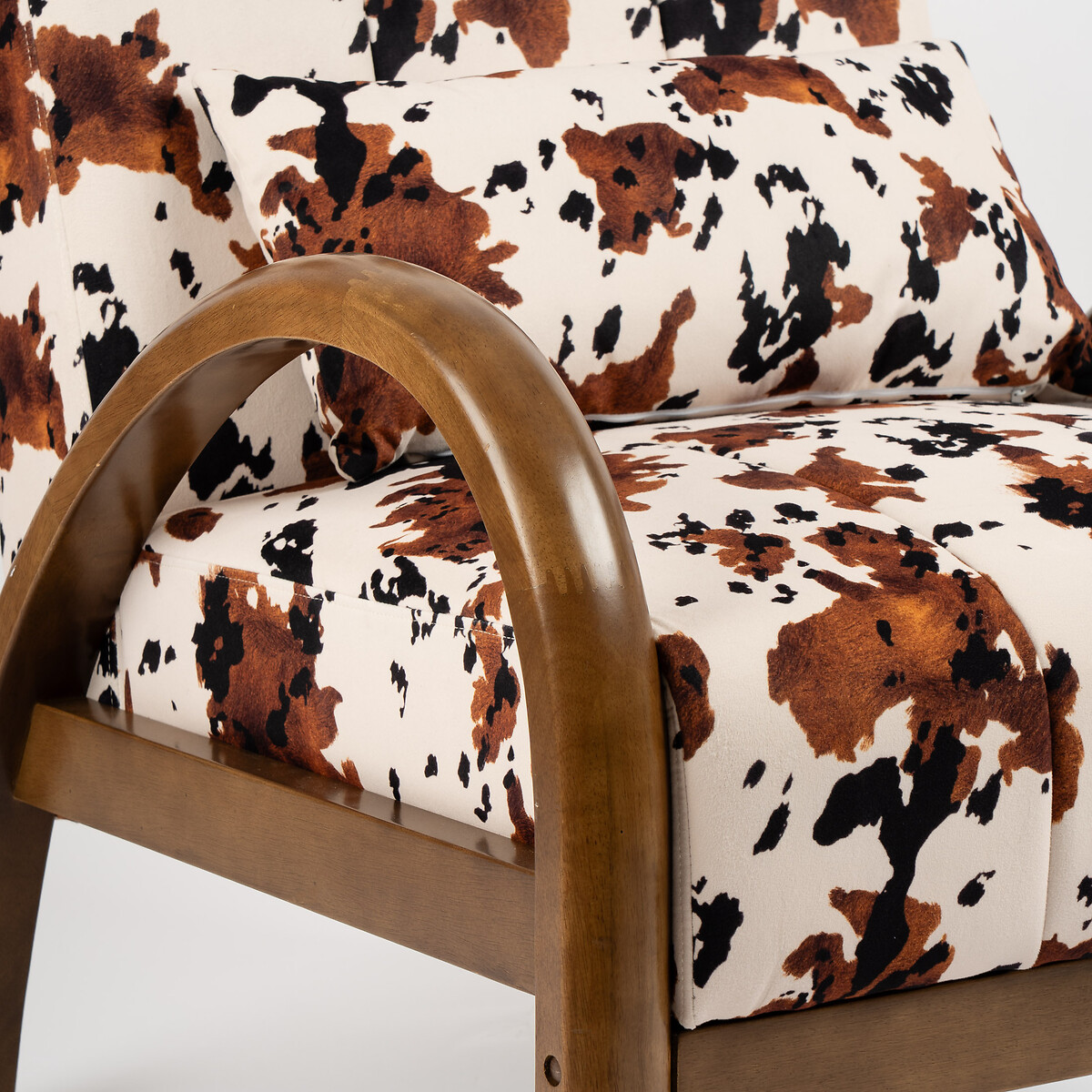 Tucson Cow Print Accent Chair with Wood Frame brown/white, SO'HOME