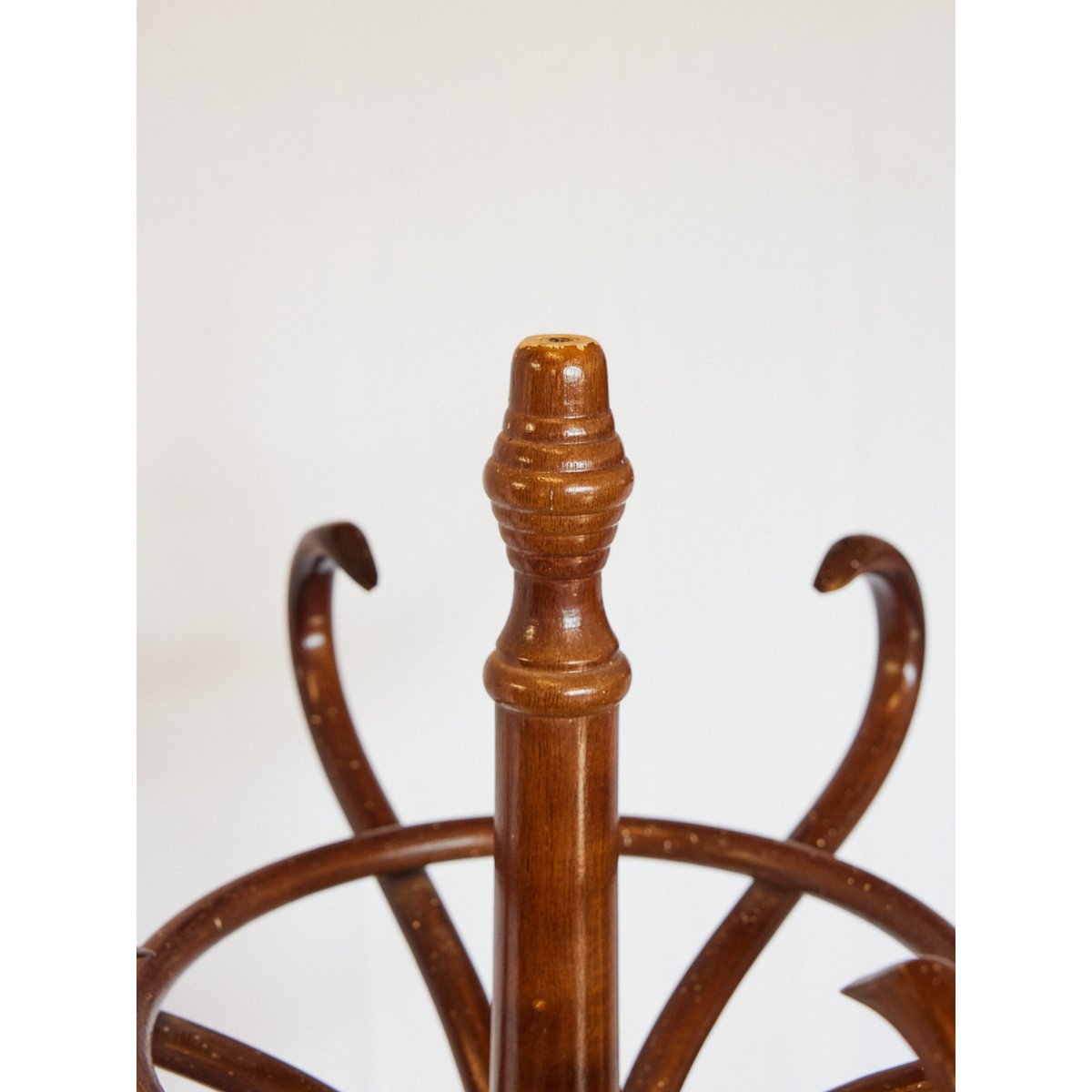 Porte-manteau perroquet en bois Max N°404 - Bon état bois clair, DEBONGOUT