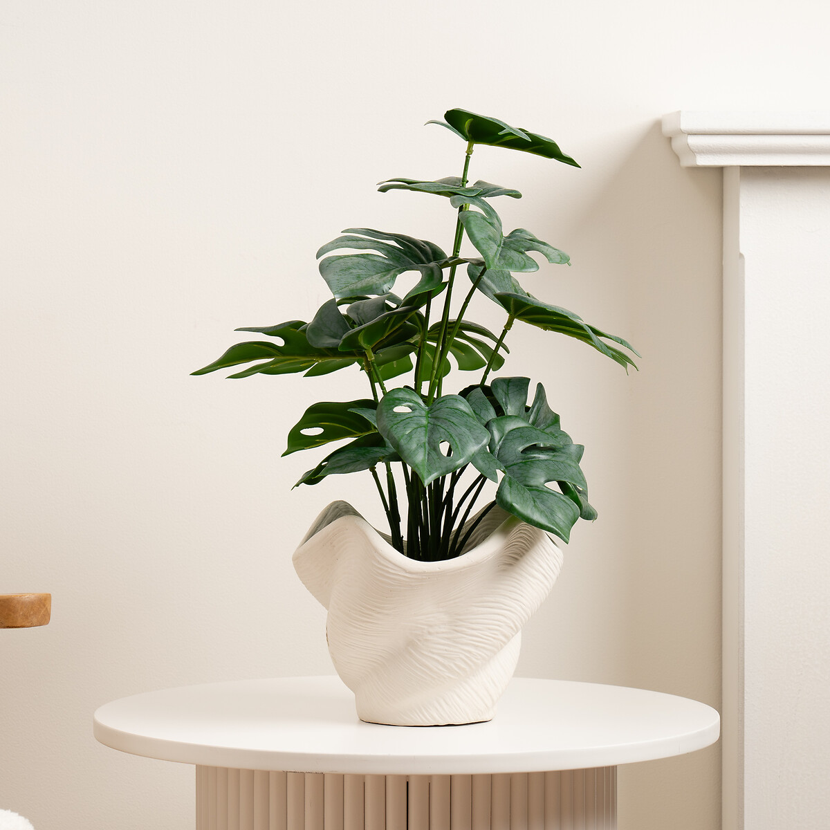 45cm Artificial Variegated Monstera in Cement Shell Pot green, SO'HOME