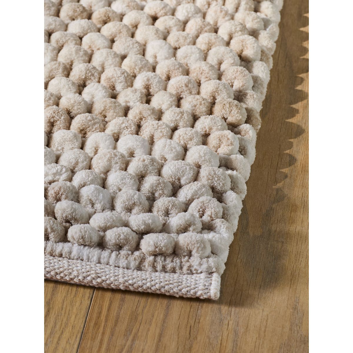 Tapis de bain à pompons naturel, NEXT