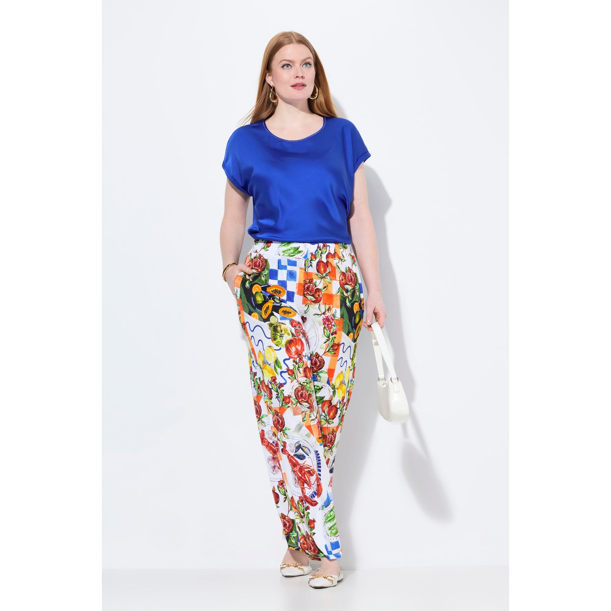 Pantalon au tombé fluide. Jambe large et bleu cobalt, ULLA POPKEN