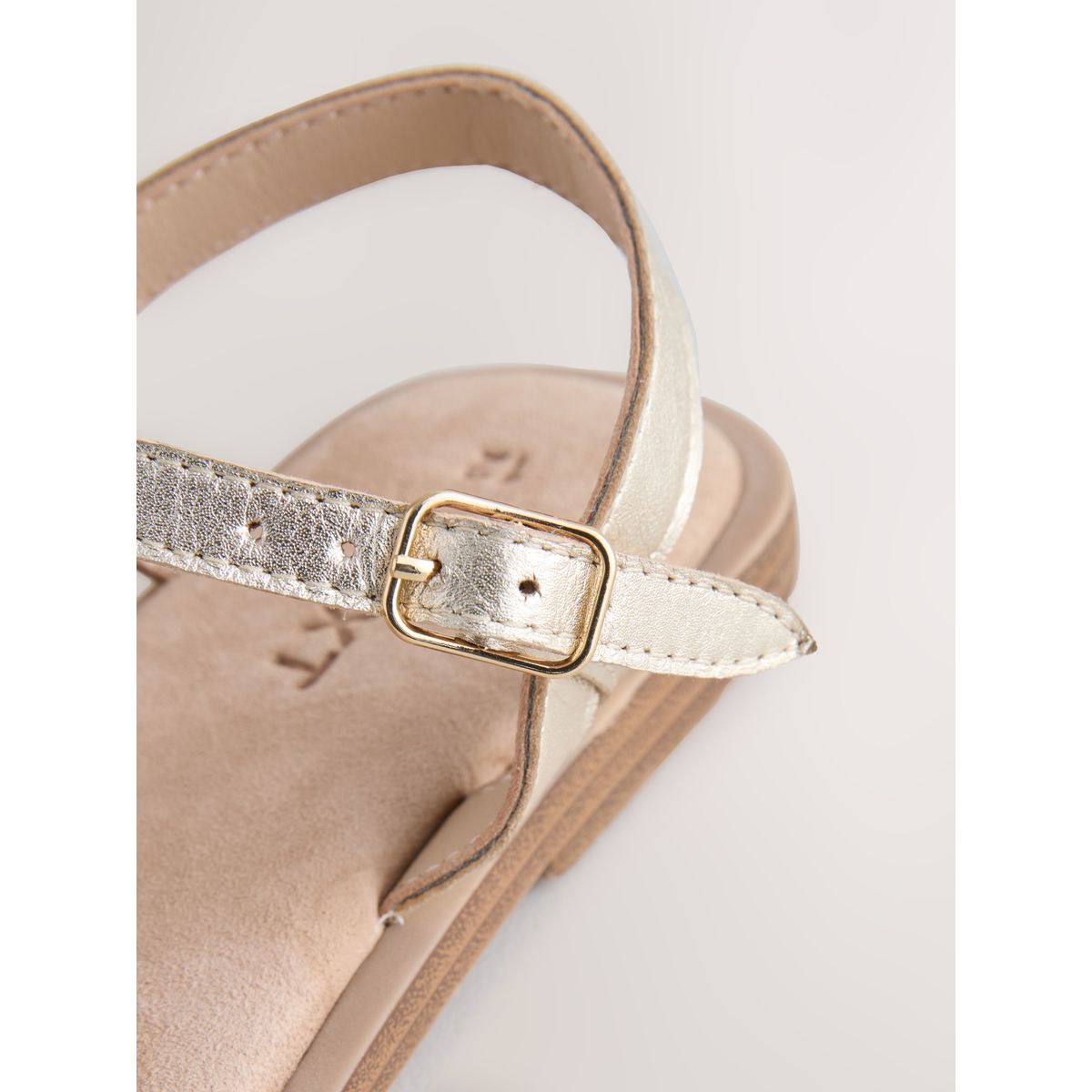 Sandales en cuir à perles cerise multiple, NEXT