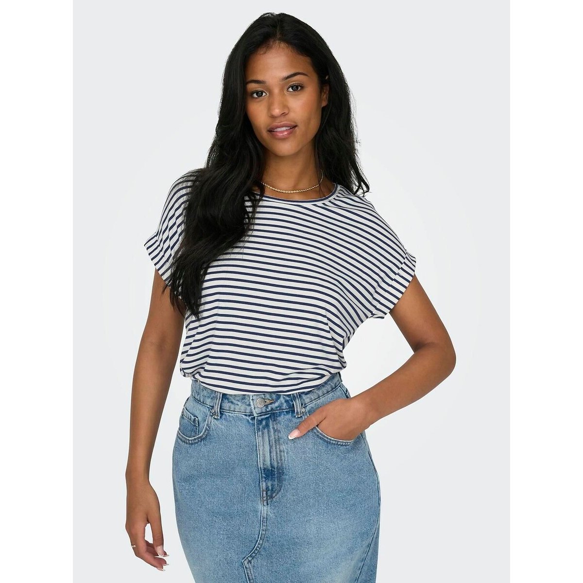 T-shirt met fijne strepen, korte mouwen wit/marine, ONLY