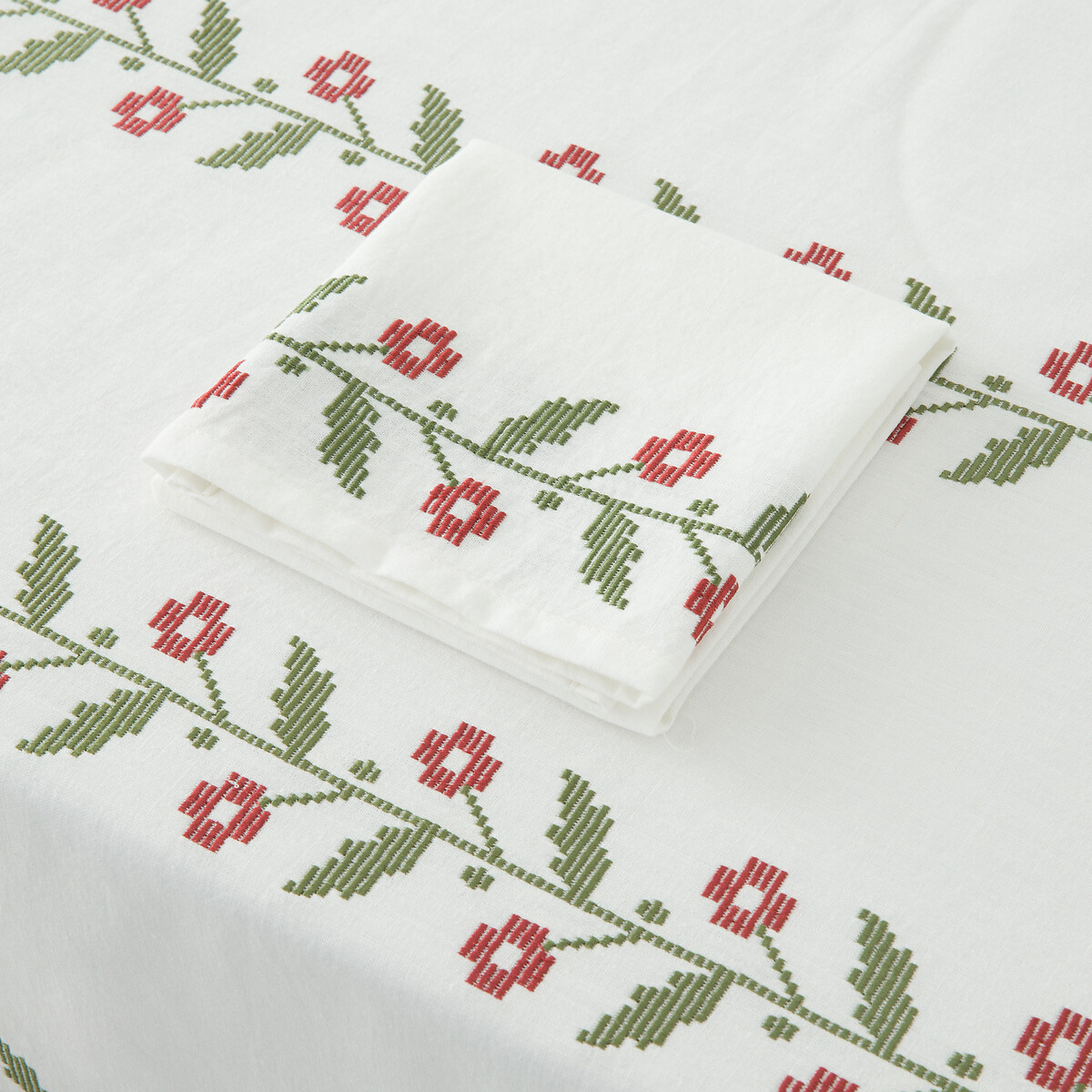 Nappe en coton lavé brodé, Auvray blanc, LA REDOUTE INTERIEURS