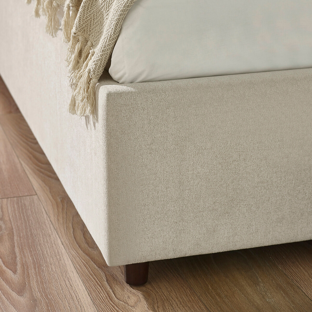 Merrick Pillowback Upholstered Ottoman Storage Bed linen, ÉDITÉ