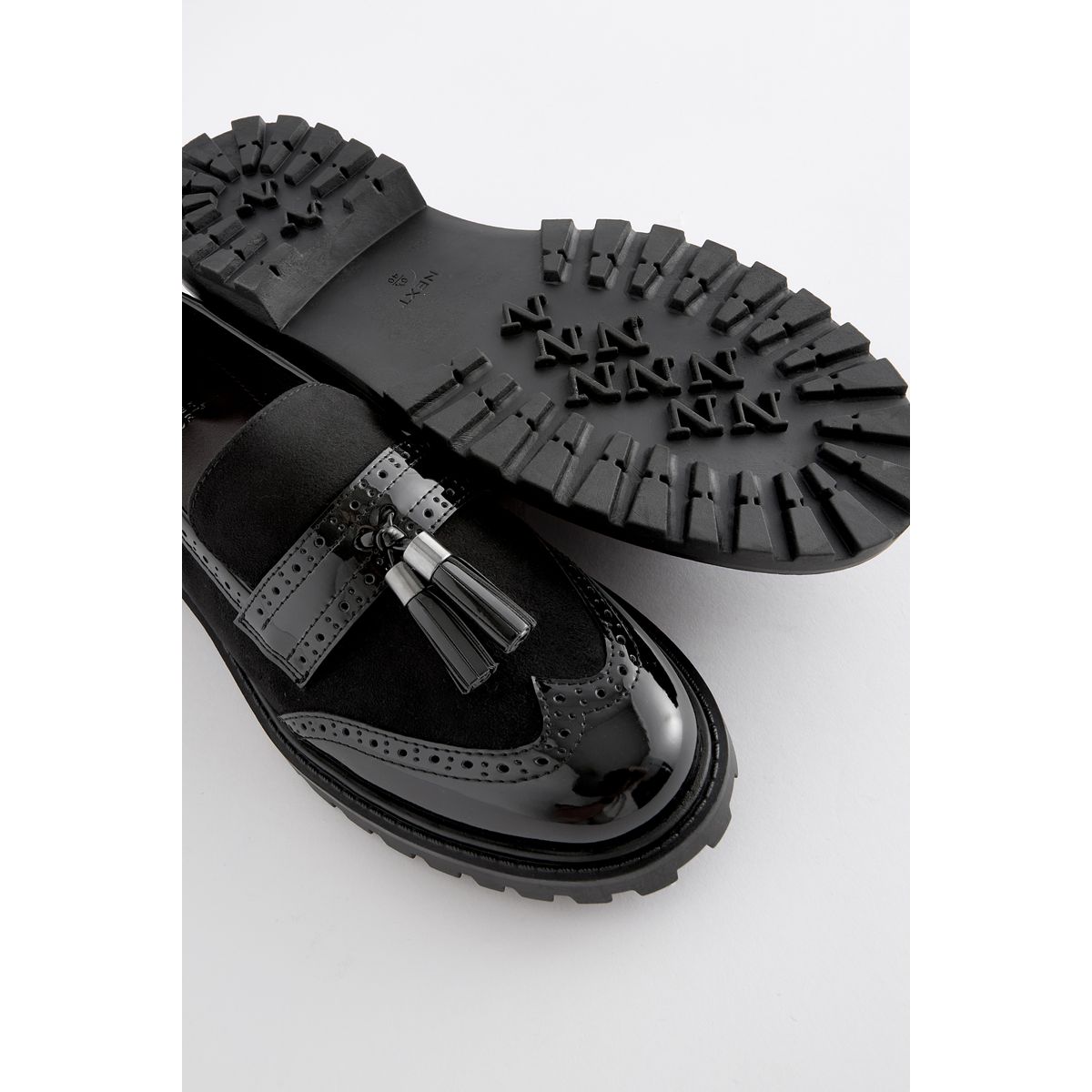 Mocassins à glands semelle épaisse crantée noir, NEXT