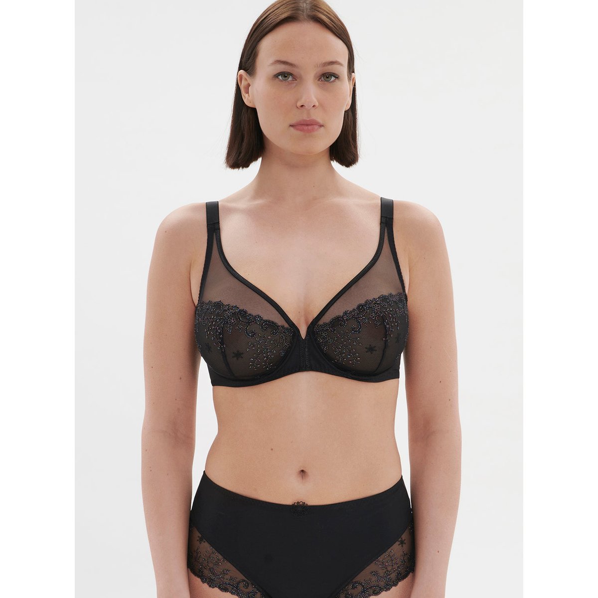 Soutien-gorge avec armature décolleté plongeant, DÉLICE noir, SIMONE PERELE