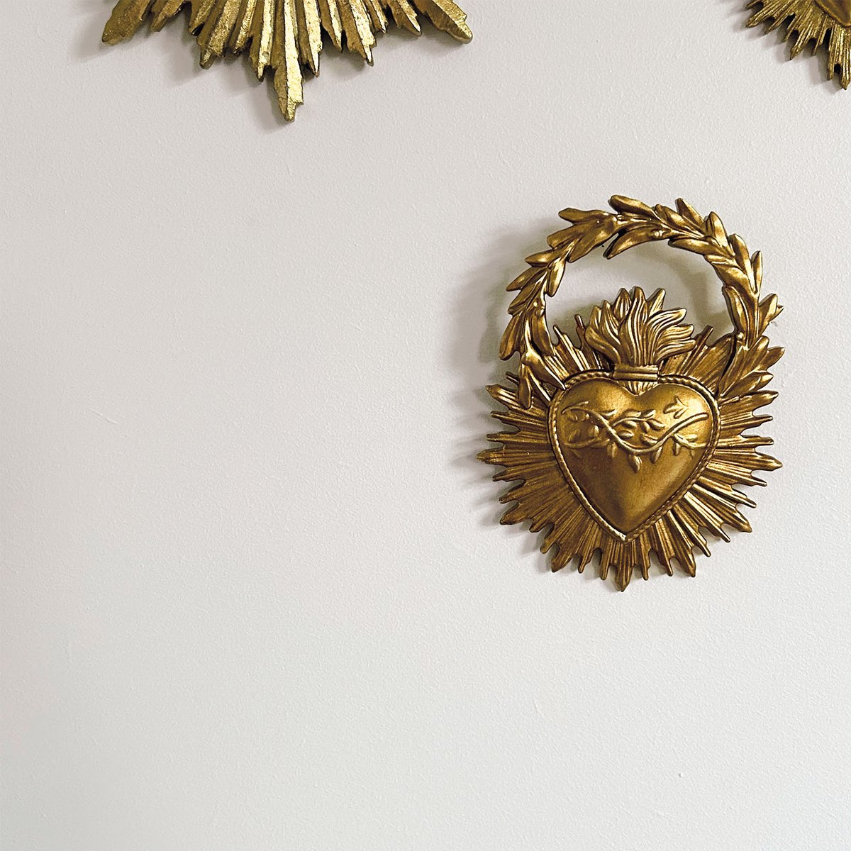 Ex-voto couronne déco murale doré, OPJET