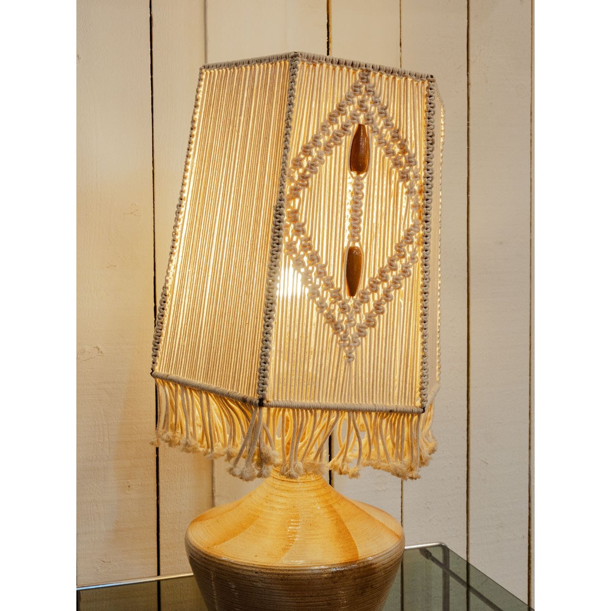 Lampe à poser en céramique et macramé Julia N°1134 - Bon état beige, DEBONGOUT