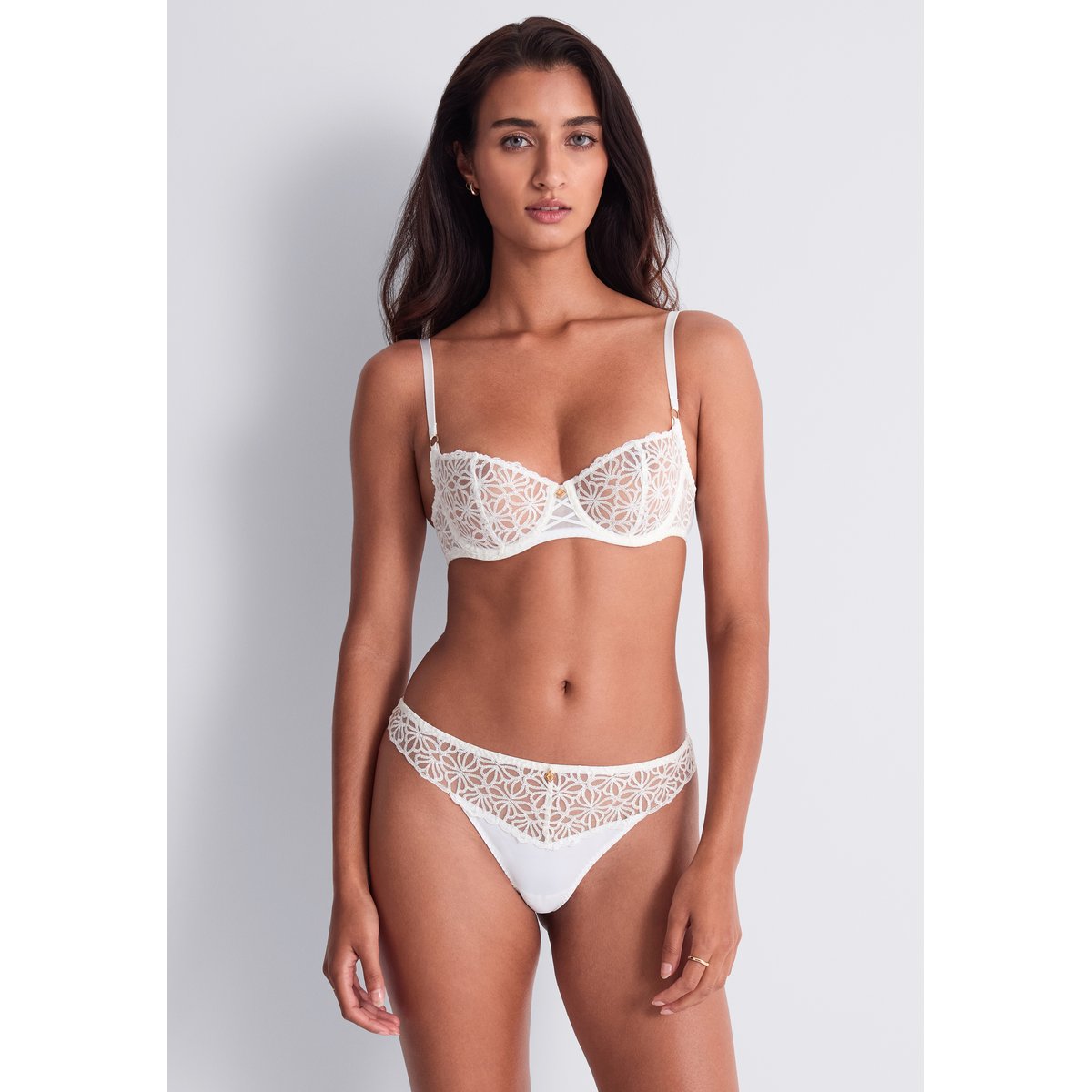 Soutien gorge Corbeille avec armatures Secret Memories. blanc, AUBADE