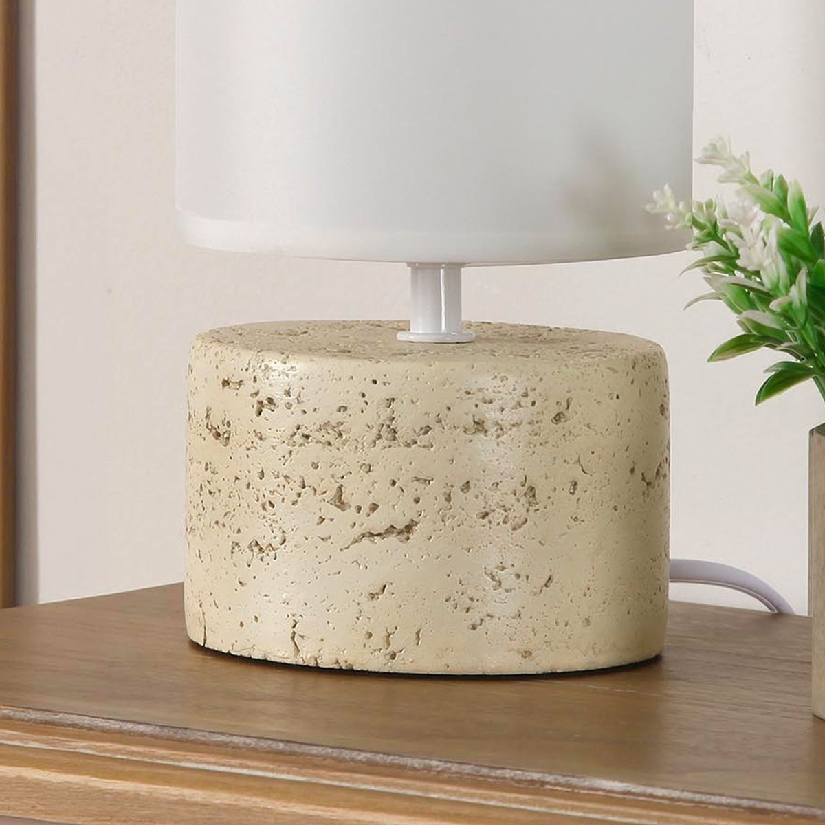 Petite lampe à poser en céramique beige et abat-jour blanc 13x13x24cm beige, VERSA