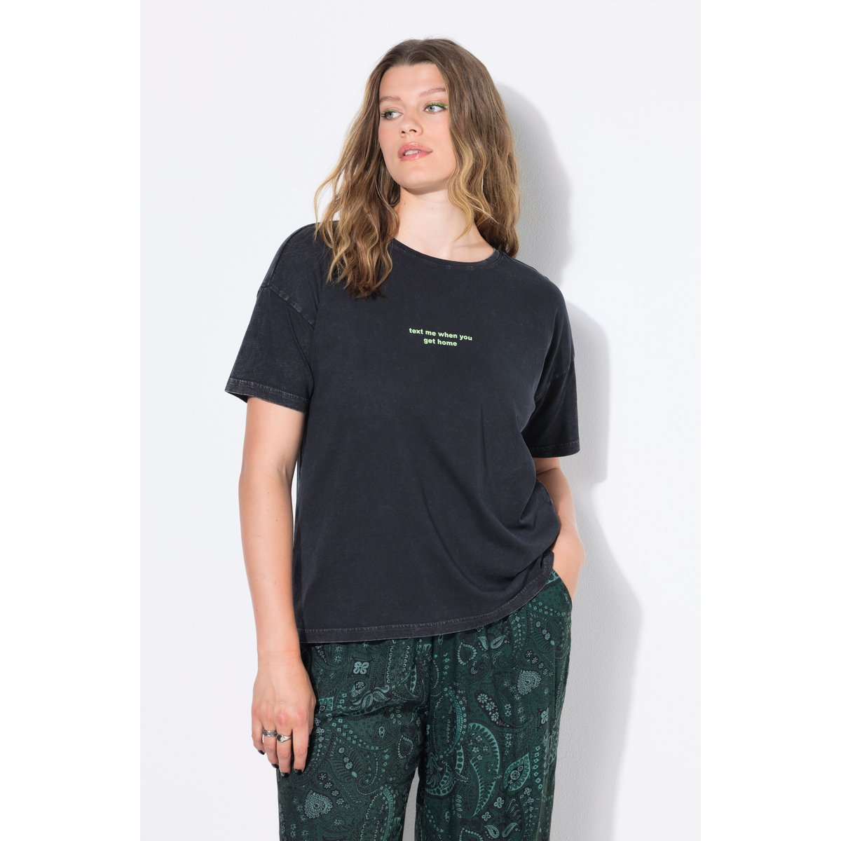 T-shirt oversize à message anthracite, STUDIO UNTOLD