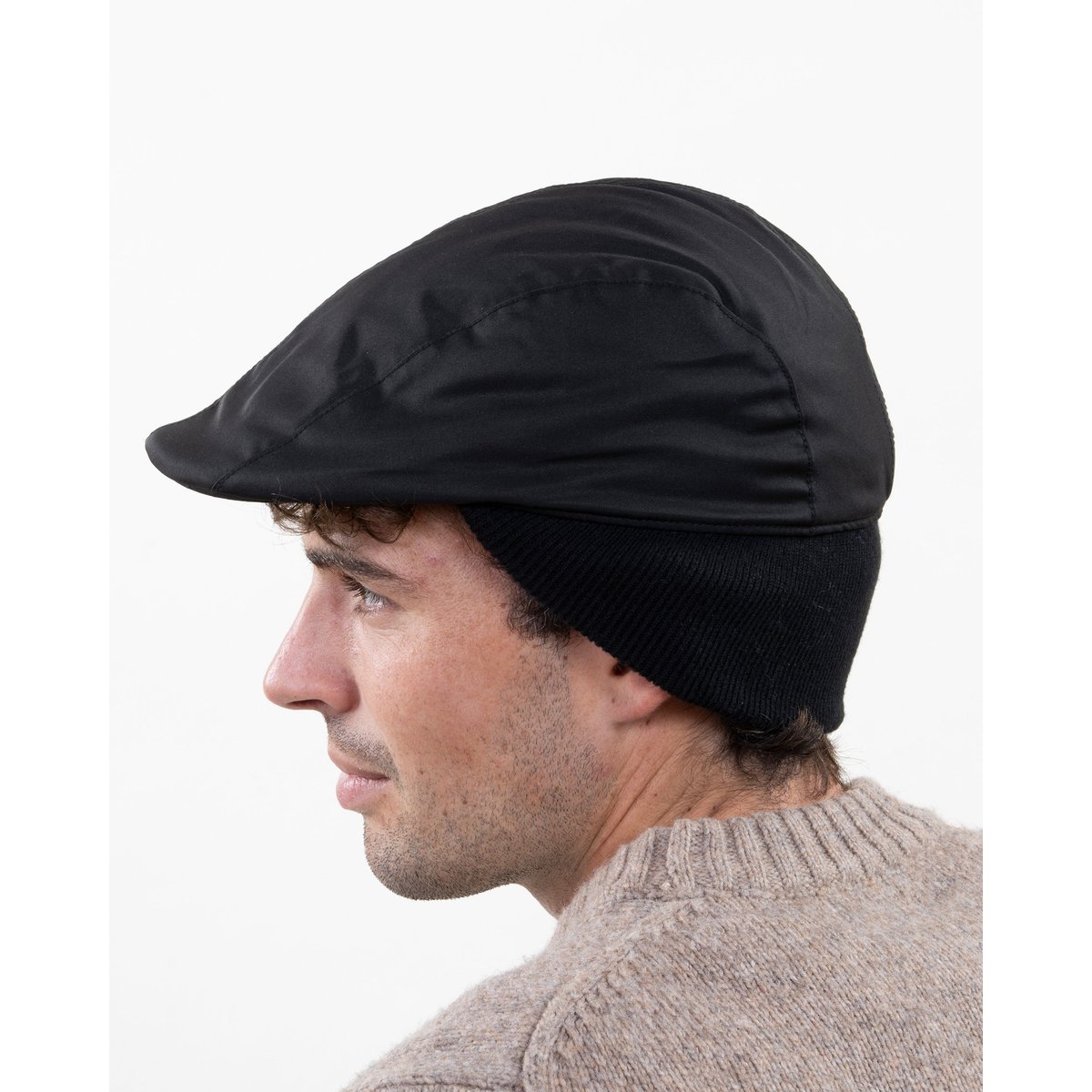 Casquette doublé polyester noir, ISOTONER