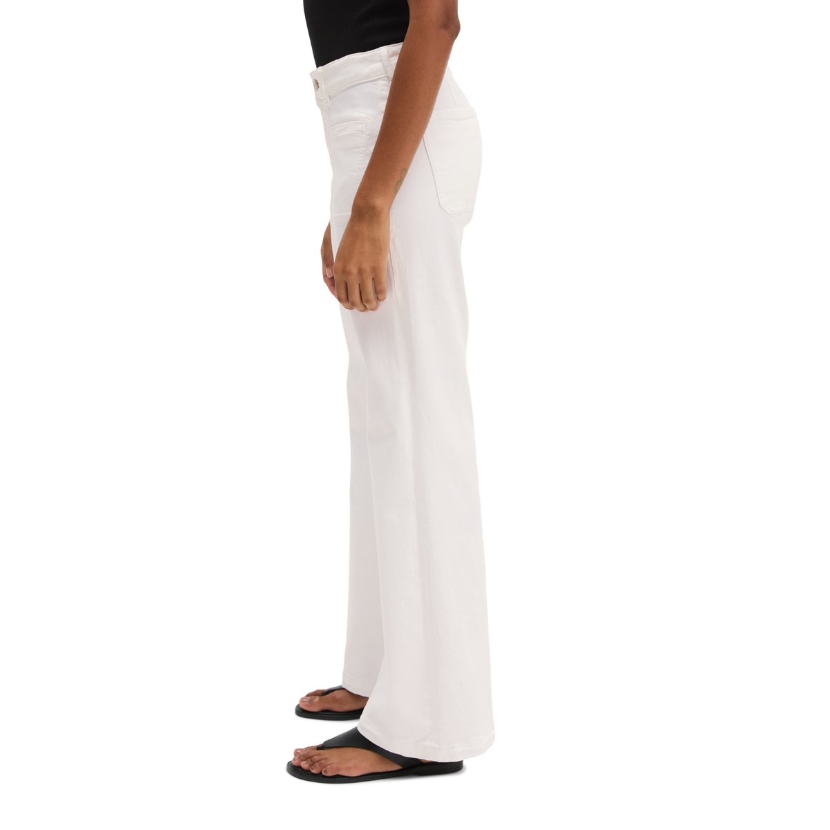 Jeans modèle Caya flared en denim Left Hand blanc, MARC O'POLO