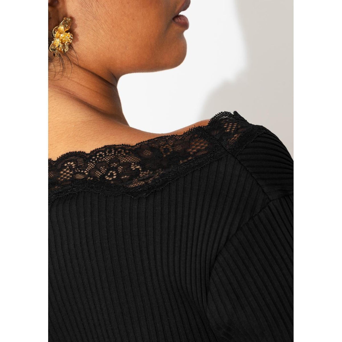 T-shirt détail dentelle noir, PROMOD