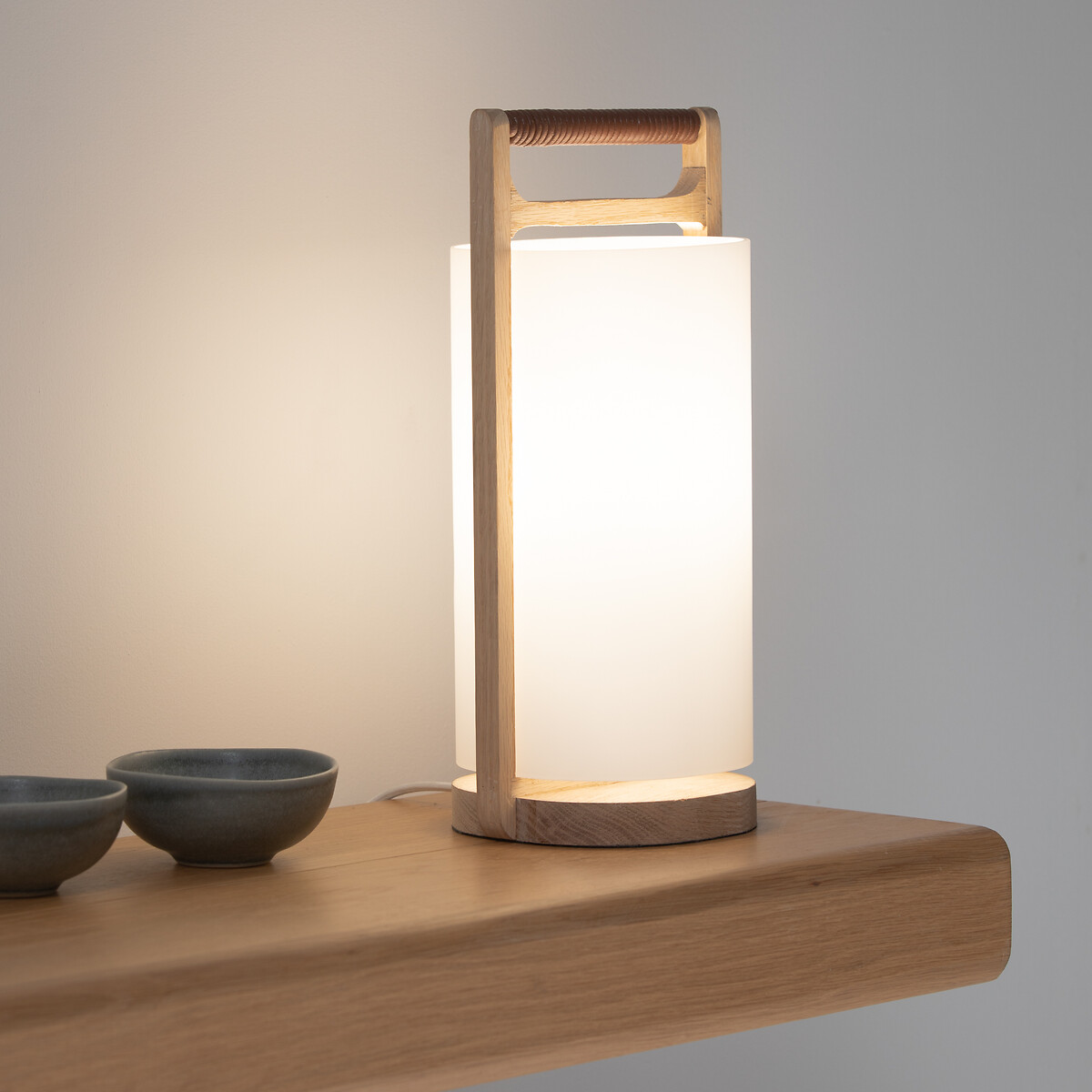 Lampe chêne massif et opaline, Fodéo opaline, AM.PM
