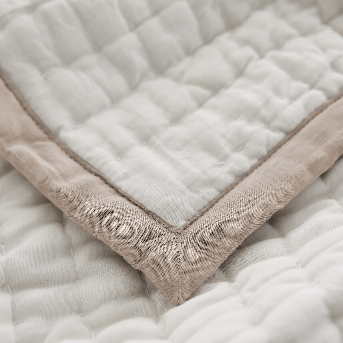 Couvre-lit en coton matelassé, CELESTINO blanc écume, AM.PM