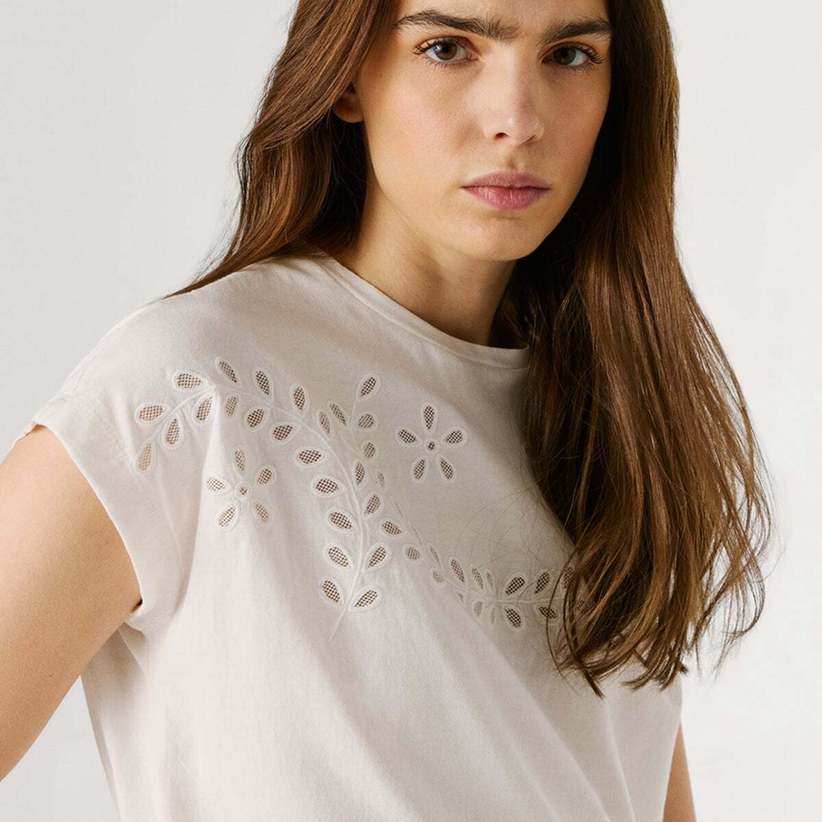 T-Shirt Avec Détails Ajourés Floraux blanc, PEPE JEANS