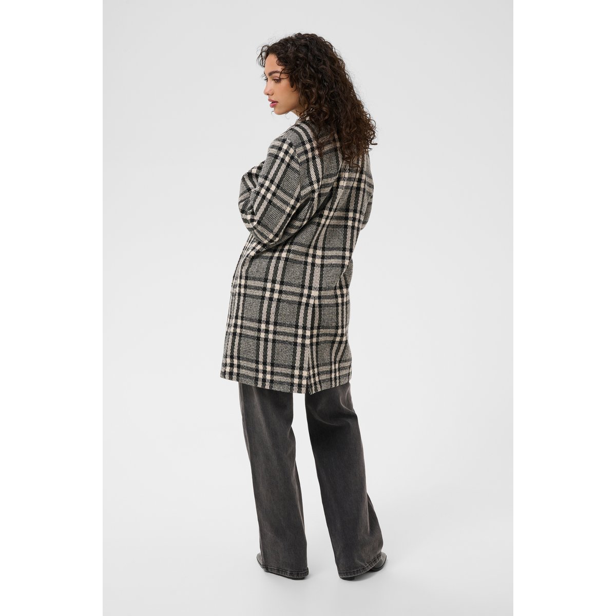 Manteau noir blanc black/chalk chekc, KAFFE