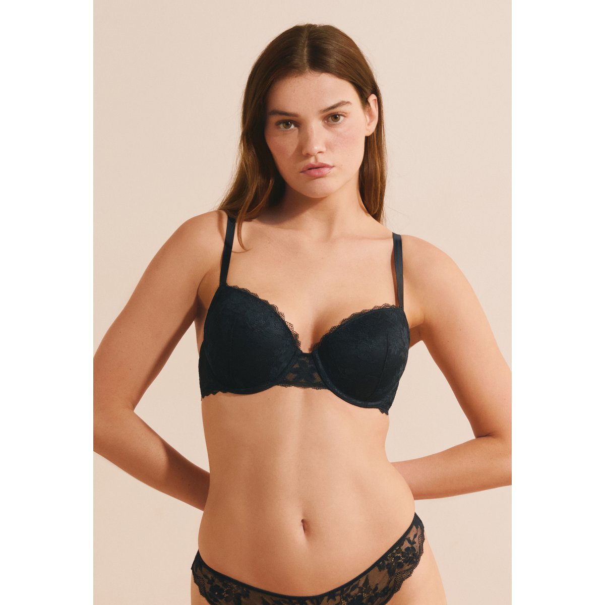 Soutien-gorge coques fines avec broderie HERITAGE marine, ETAM