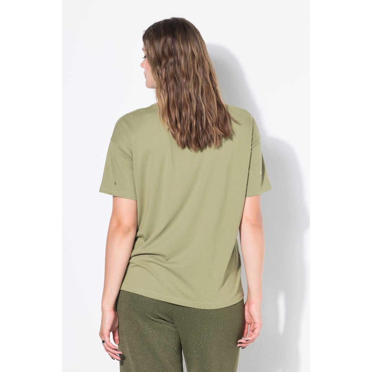 T-shirt oversize à rivets en forme d'étoile vert nature clair, STUDIO UNTOLD