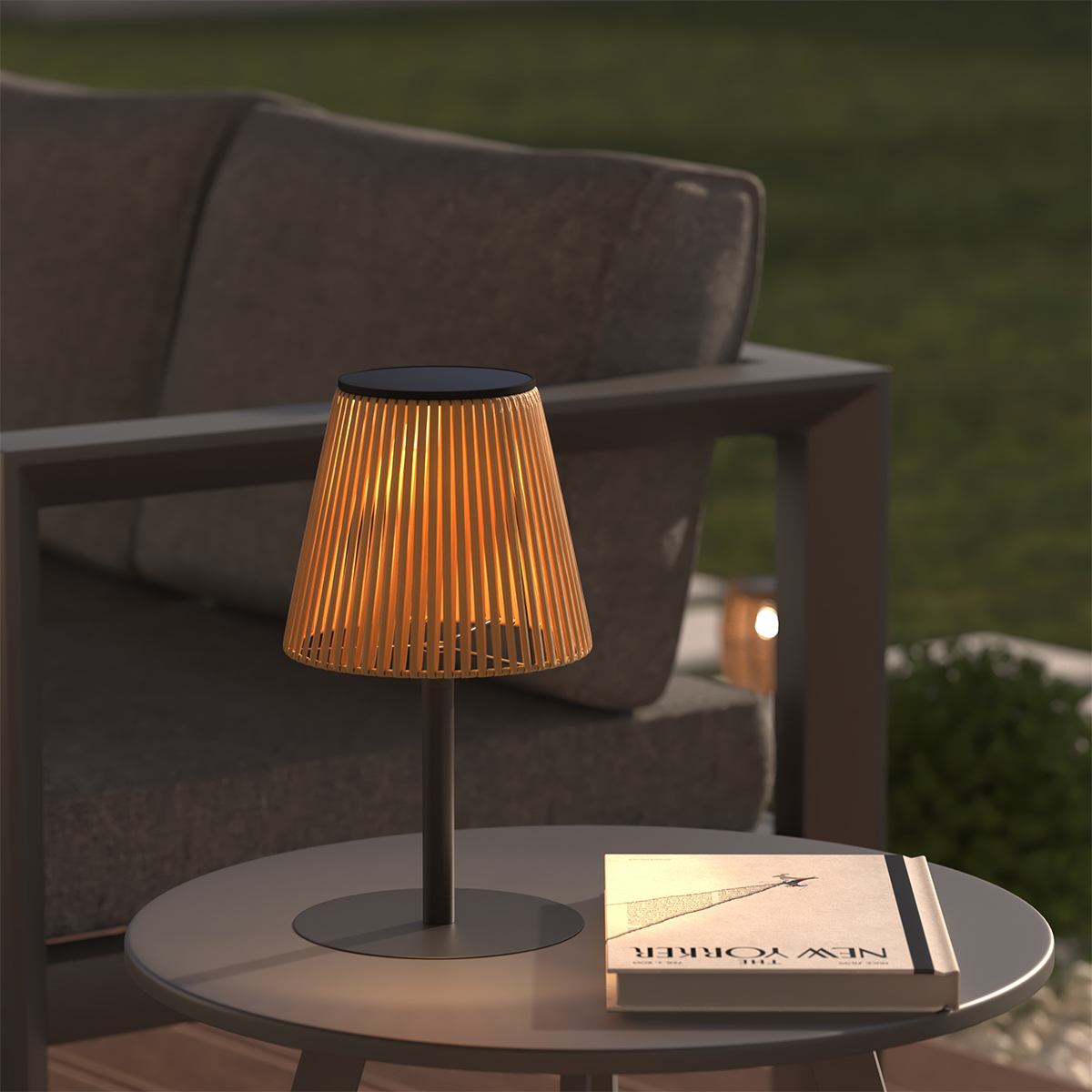 Lampe d'extérieur solaire USB en résine tressée et acier KESSY beige, ATMOSPHERA