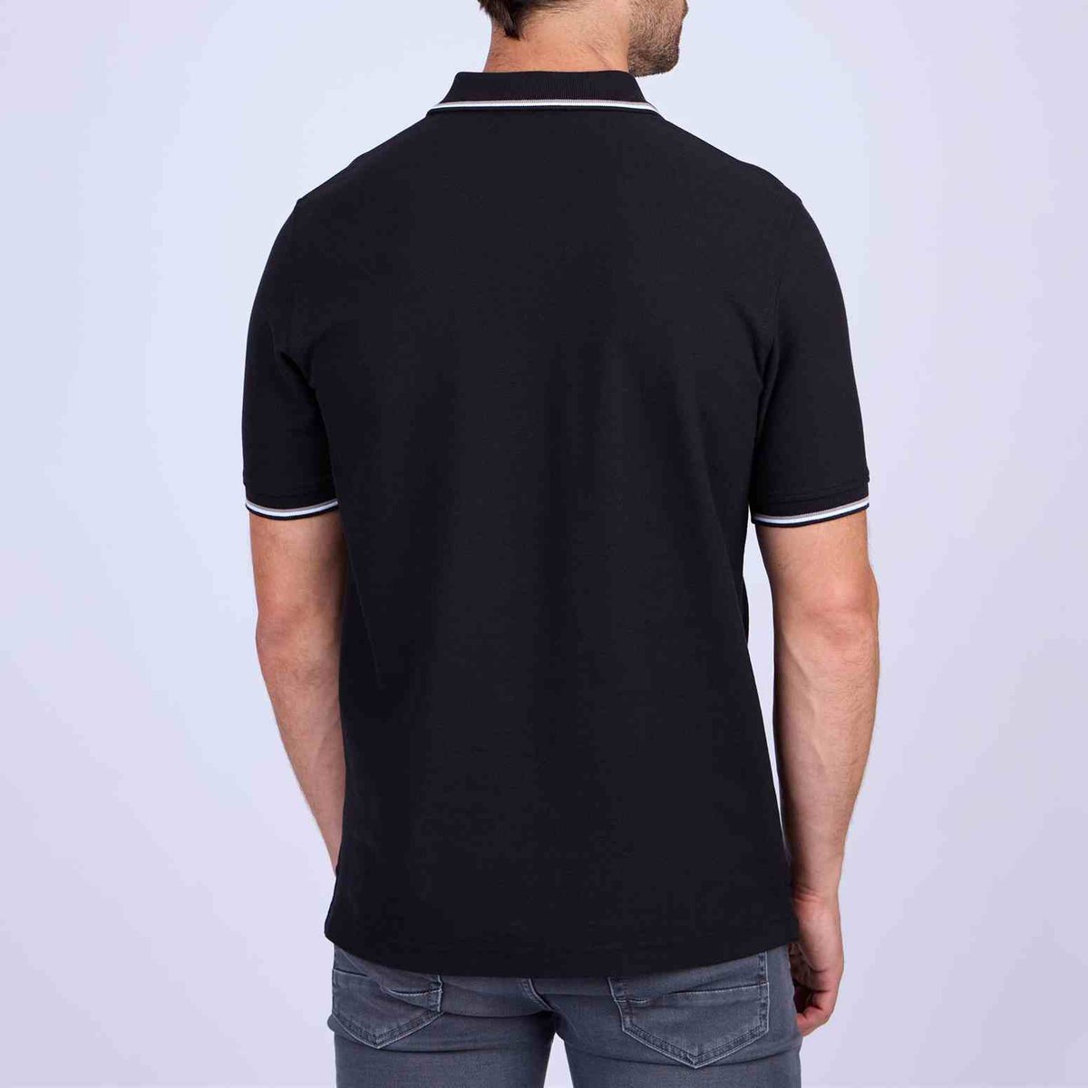 Polo alban noir, MISE AU GREEN