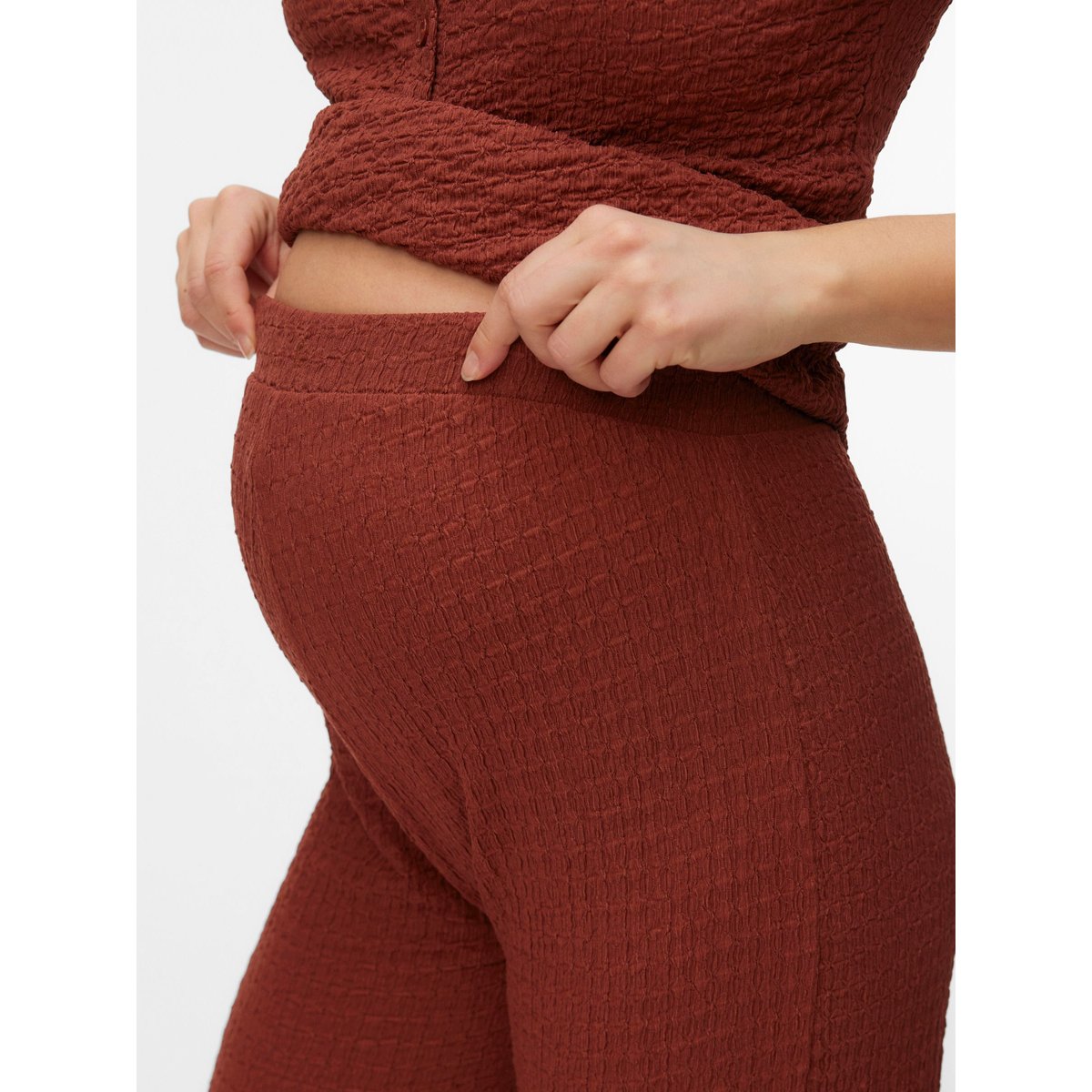 Pantalon rouge - mahogany 1, MAMA LICIOUS