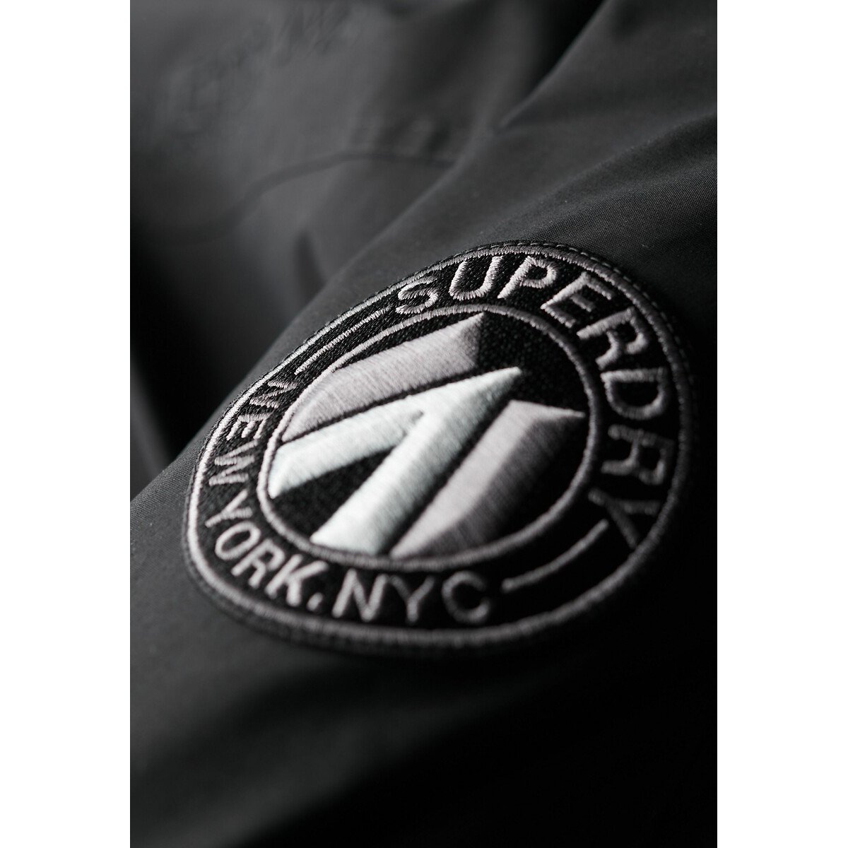Parka chaude à capuche noir, SUPERDRY