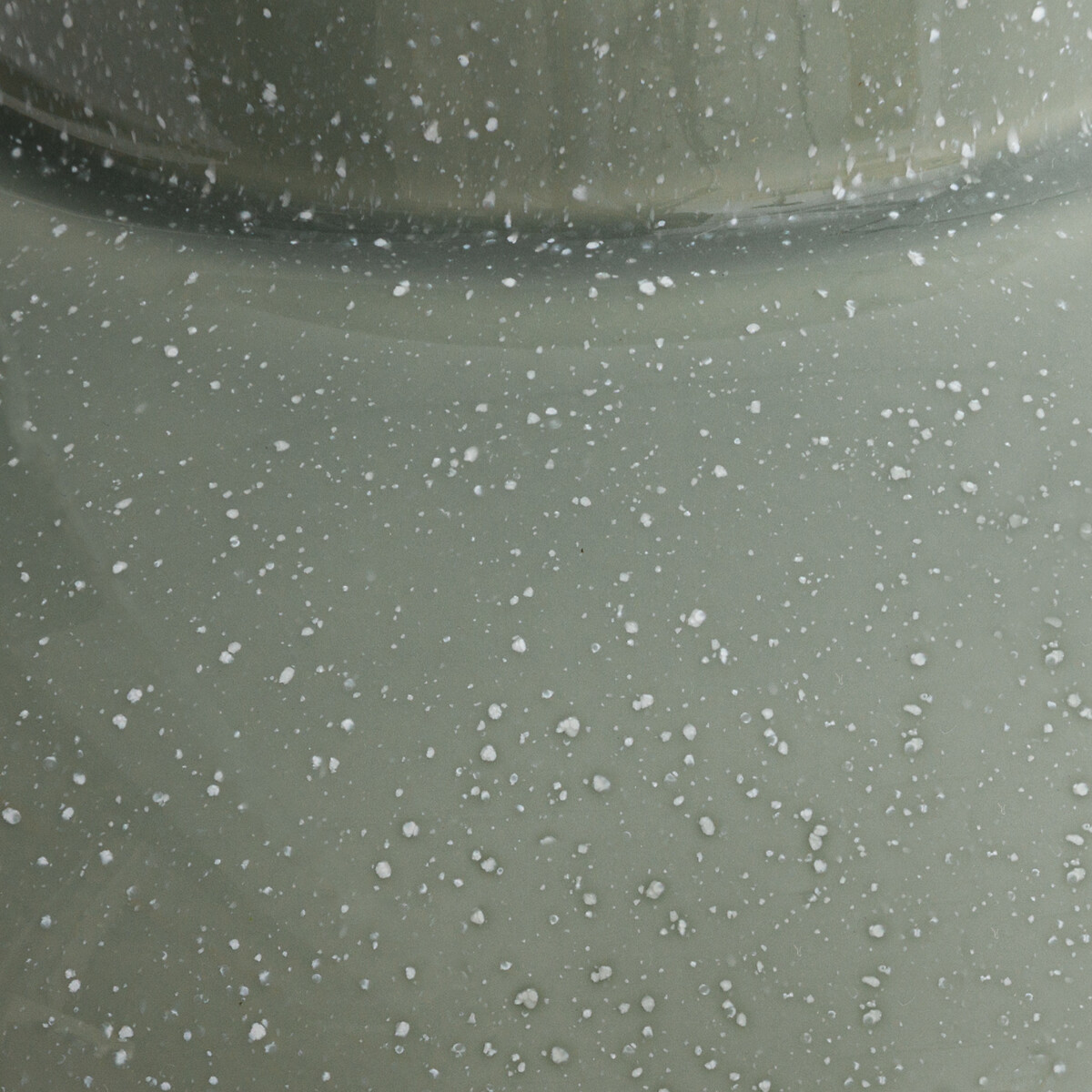Vase rond en céramique émaillée mouchetée, LECCIA vert de gris, AM.PM