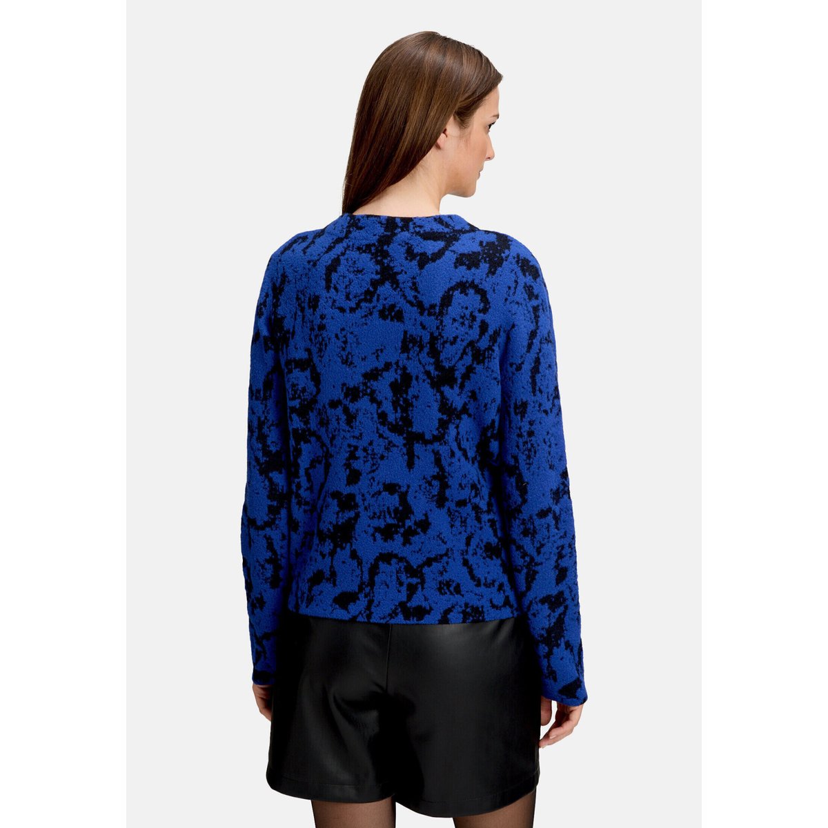 Pull-over en maille à col droit blue/black, BETTY & CO