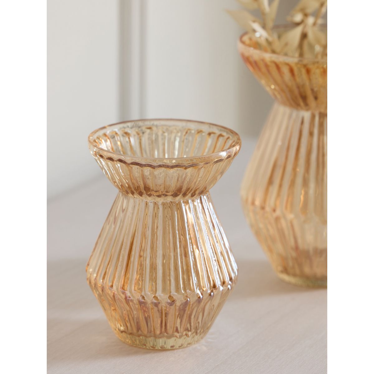 Vase en verre nervuré, lot de 2 lustre doré, NEXT