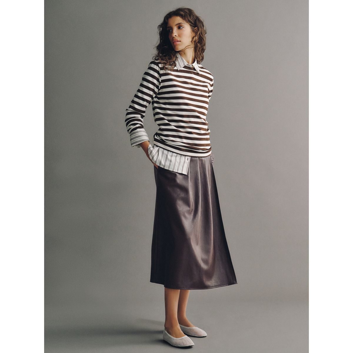 Jupe kilt mi-longue en similicuir marron chocolat, NEXT