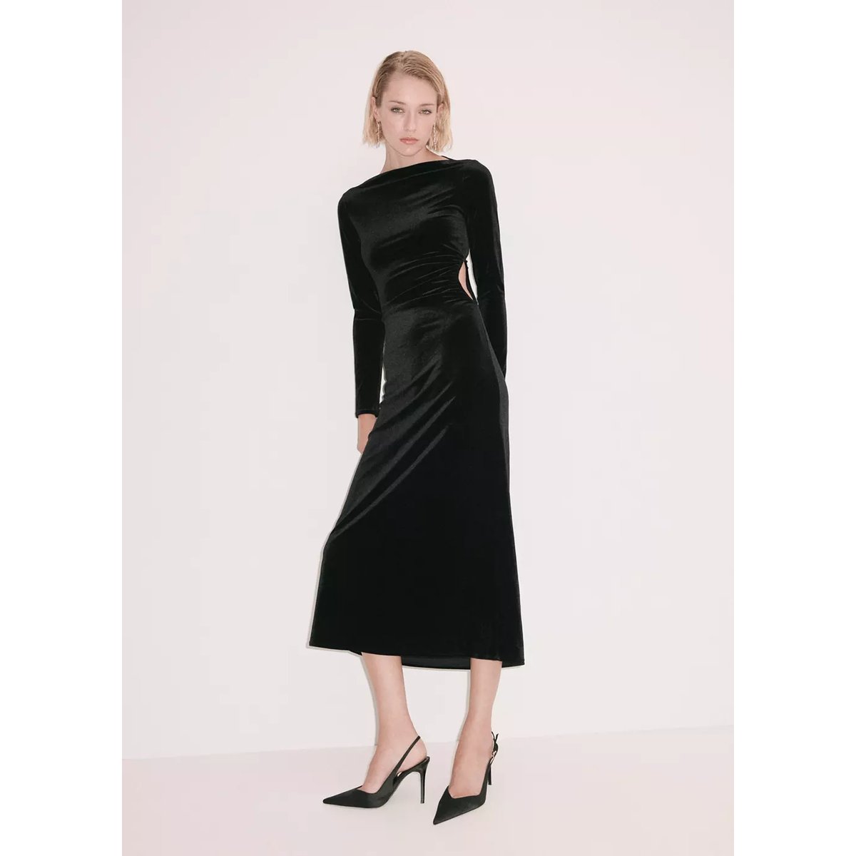 DRESS XVELCUT noir, MANGO
