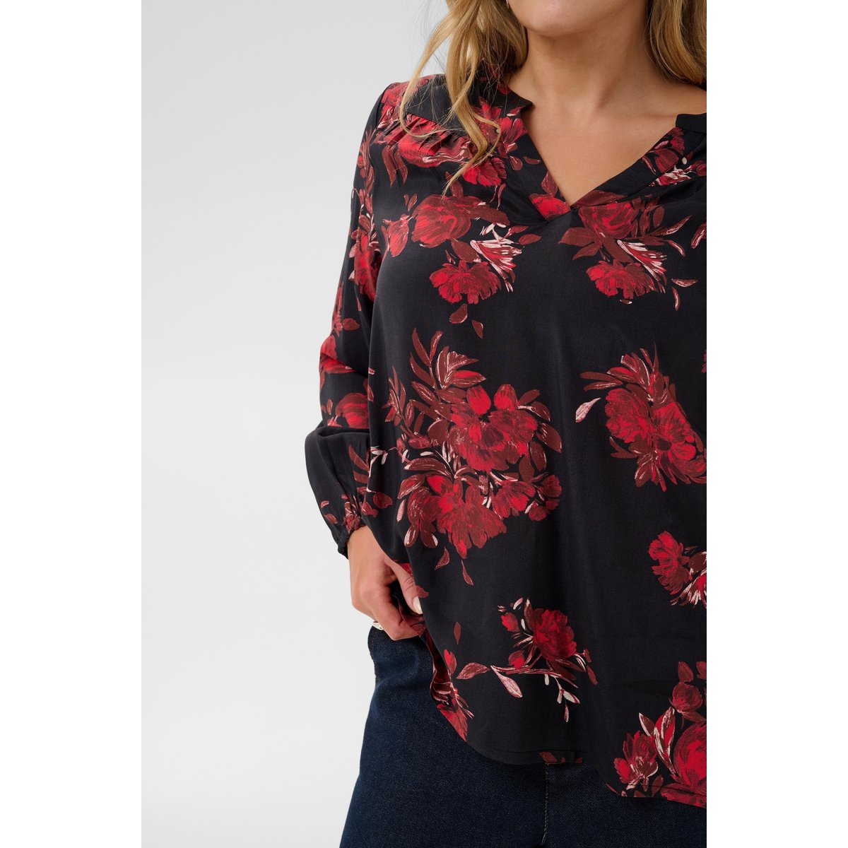 Blouse à manches longues noir rouge black/red flower, KAFFE CURVE