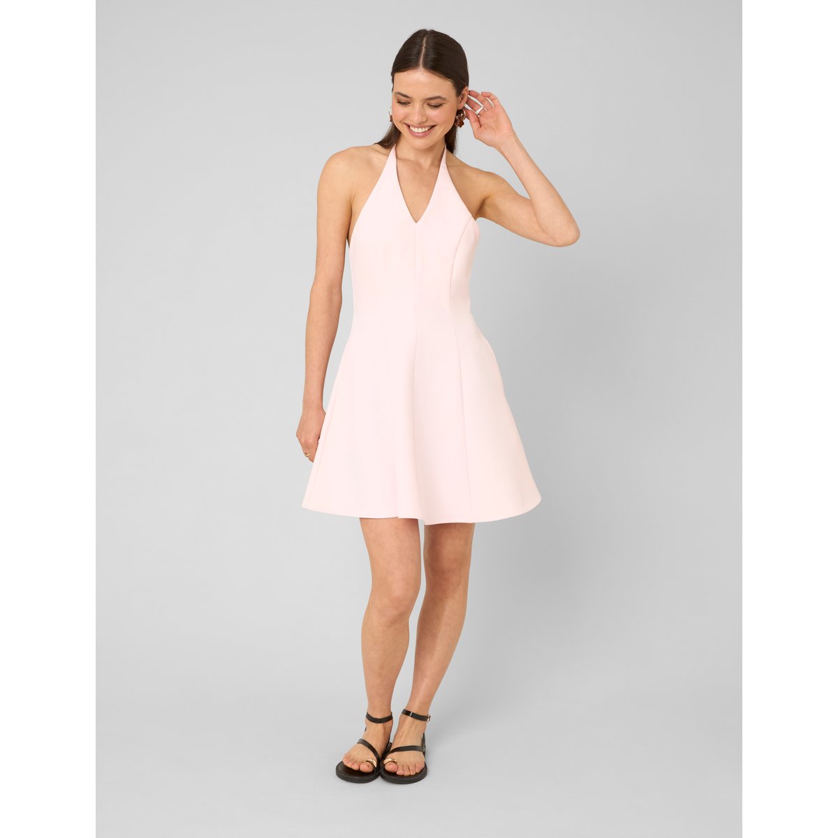 Robe courte dos nu rose pâle, BZB