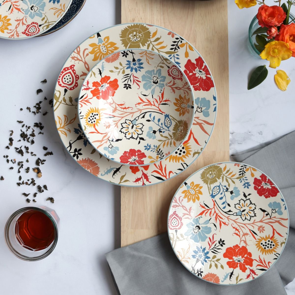 Lot de 6 assiettes plates florales en grès 27cm, JAIPUR blanc-jaune-rouge-vert, NOVASTYL
