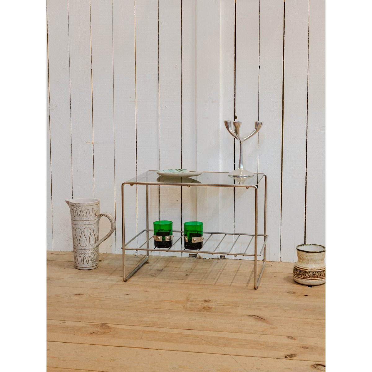 Table d'appoint chromée et verre Hanna N°1695 - Bon état fumé, DEBONGOUT